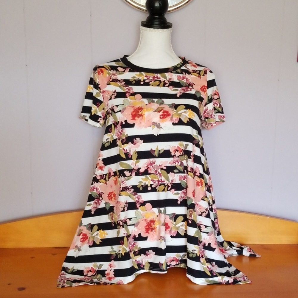 Striped Tops - Picture 3 of 7